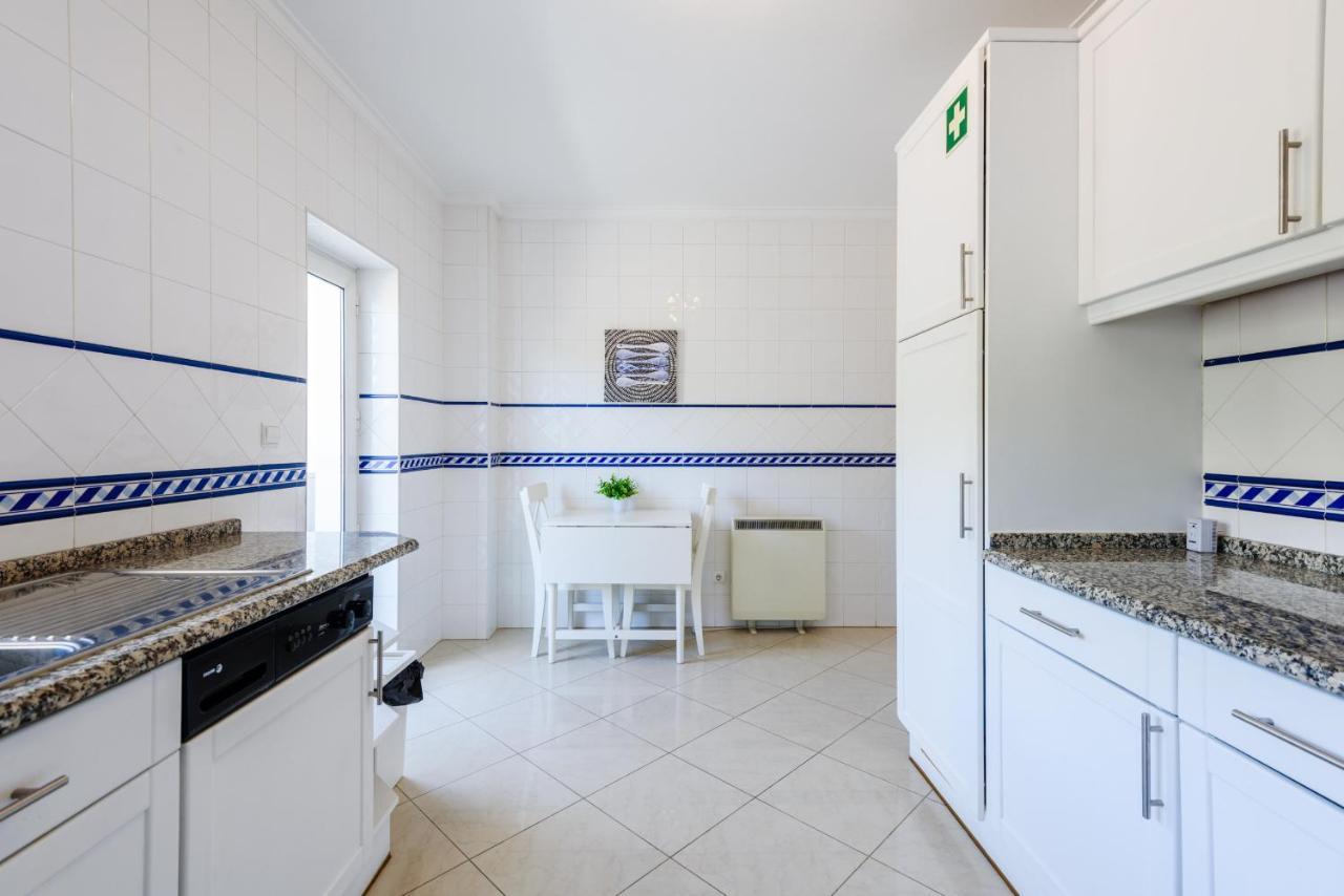 Amazing apartment in Albufeira Exterior foto